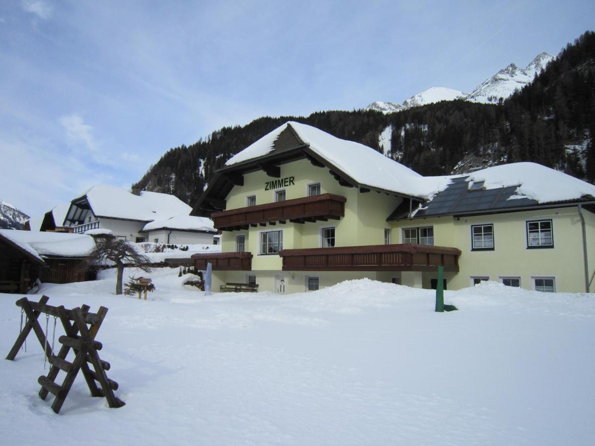 Gaestehaus Marianne Baier Bed & Breakfast Zederhaus Exterior foto